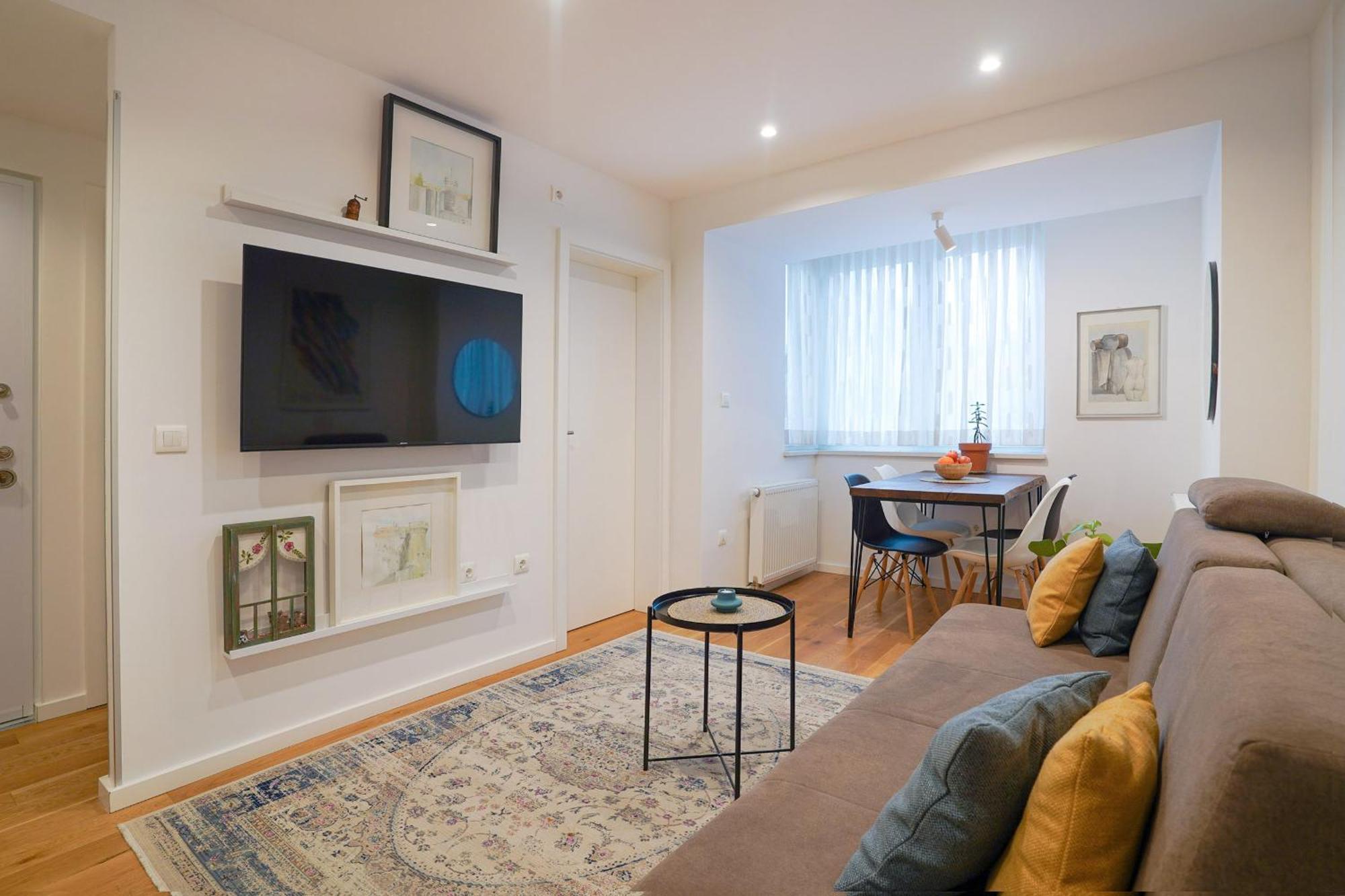 New! Gaiba - Cozy Apartment Nearby The City Hall サラエヴォ エクステリア 写真